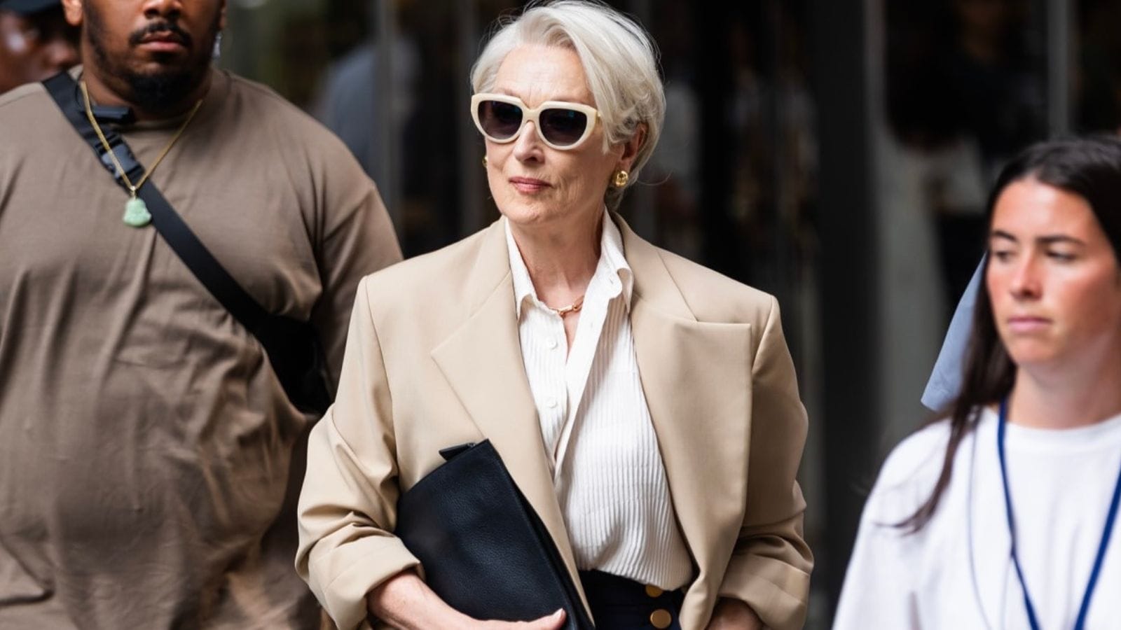 In Pics: Meryl Streep-Anne Hathaway Start Shooting For The Devil Wears  Prada 2 | Hollywood News - News18