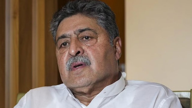 Former Kashmiri Separatist Leader Calls Hurriyat Irrelavant