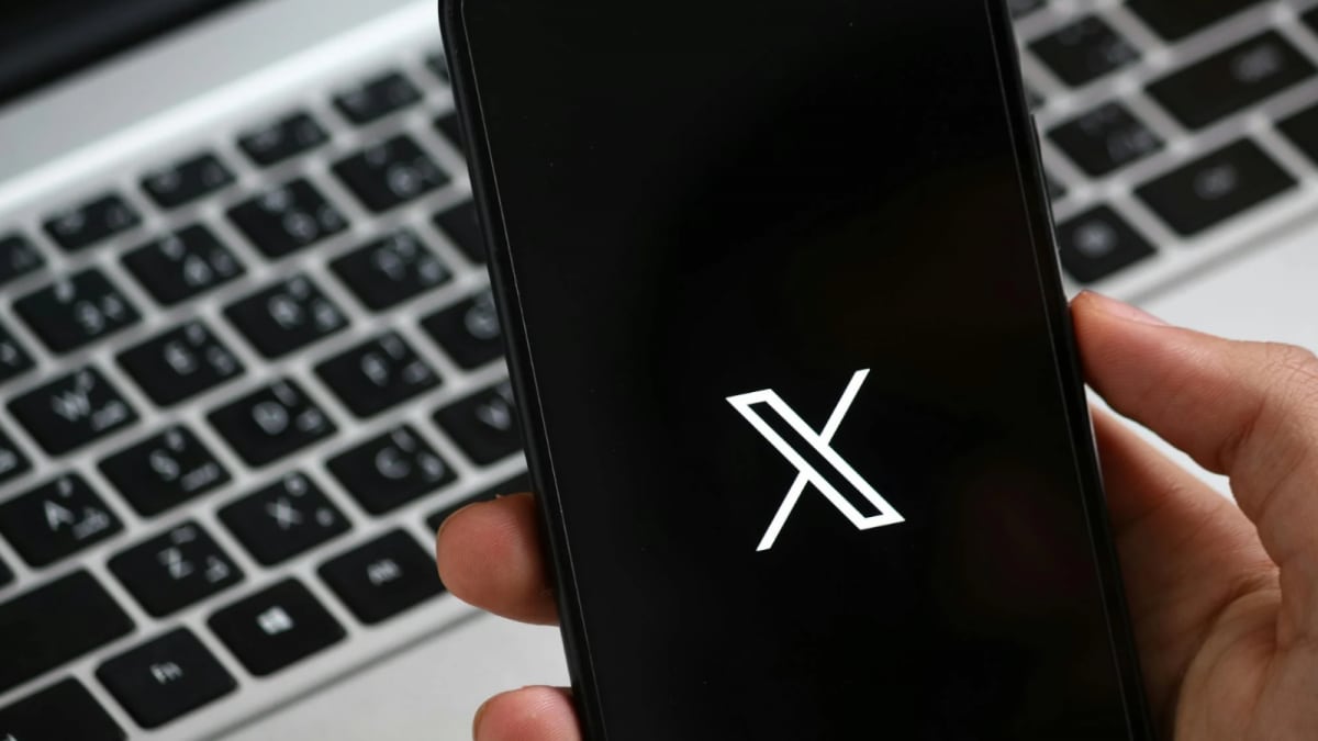 Elon Musk Battles Apple Over Its ChatGPT And OpenAI Bias: What The Company Said
