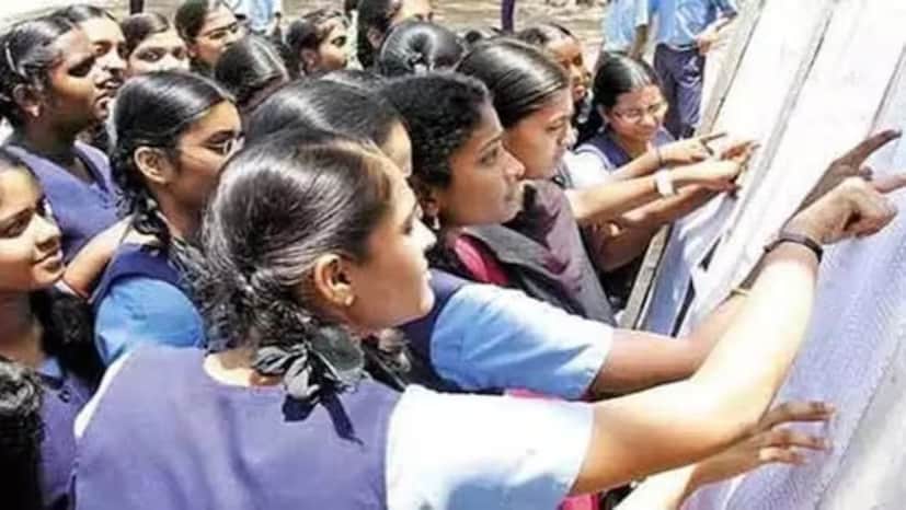 According to the School Education Department's academic calendar, quarterly exams for students from Classes 1 to 12 will be conducted from September 18 to 26. (News18 Tamil) According to the School Education Department's academic calendar, quarterly exams for students from Classes 1 to 12 will be conducted from September 18 to 26. (News18 Tamil)