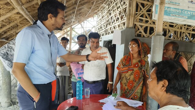 The Election Commission of India is aiming to release the draft electoral roll for Bihar on August 1 and the final version by September 30. Representational pic/News18