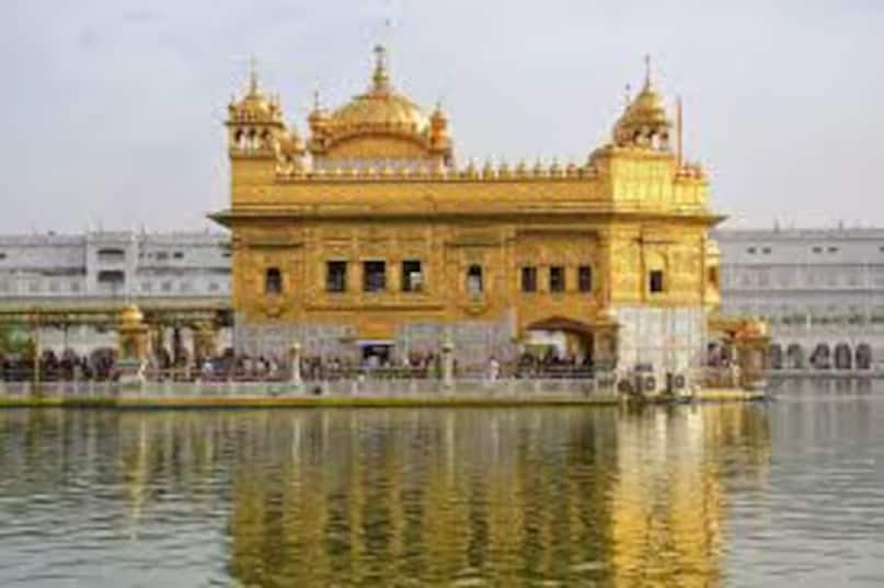 This stunning Hindu shrine is renowned for its gold-covered structure and spiritual ambience. Dedicated to Goddess Sri Lakshmi Narayani, the divine consort of Lord Vishnu, the temple stands as a symbol of devotion, prosperity, and architectural brilliance. (News18 Hindi) This stunning Hindu shrine is renowned for its gold-covered structure and spiritual ambience. Dedicated to Goddess Sri Lakshmi Narayani, the divine consort of Lord Vishnu, the temple stands as a symbol of devotion, prosperity, and architectural brilliance. (News18 Hindi)