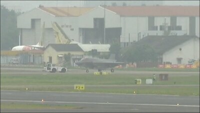 Stranded UK F-35 Jet Likely To Take Off From Kerala Tomorrow, Repairs ...