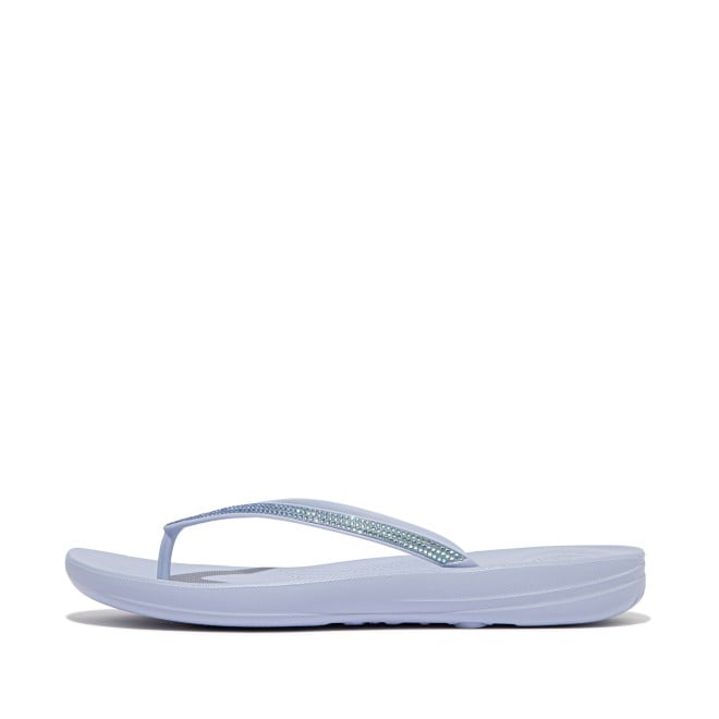 Monsoon Essentials ‘25: Fashion, Beauty, and Wellness Must-Haves for the Rainy Season 7 fitflop 2025 07 c2996260e5507b688e1cf753c015df83