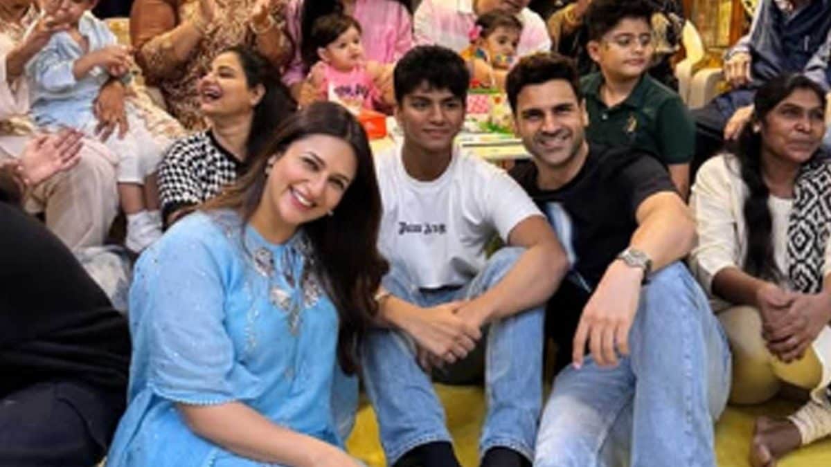 Divyanka Tripathi & Vivek Dahiya Celebrate at Twins' Birthday