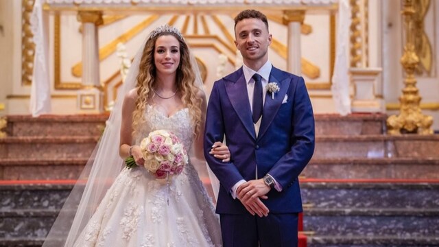 Jota and Cardoso are seen smiling, dressed in a classic wedding blazer and gown, enjoying the ceremony held just days earlier on June 22.