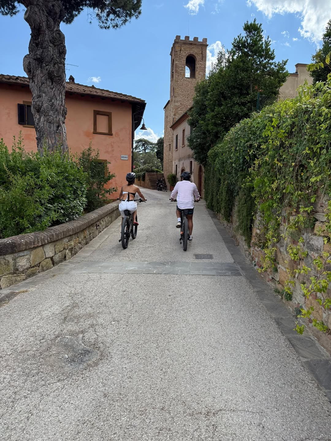 Malaika Arora Shares Stunning Pictures From Tuscany Italy