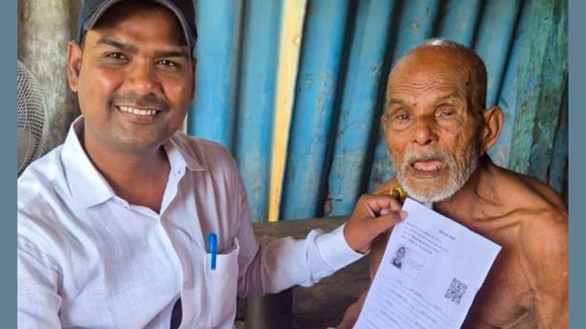 Bihar Electoral Roll Revision: 4% Coverage Left, Missing Voter Count Touches 44 Lakh Bihar Electoral Roll Revision: 4% Coverage Left, Missing Voter Count Touches 44 Lakh