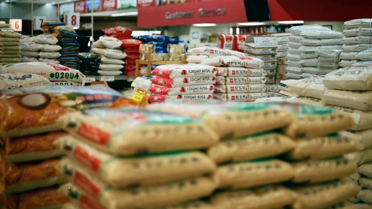 Redditor Claims Kirana Store Makes Rs 70 Lakh Profit, Internet Says ‘Not Possible’