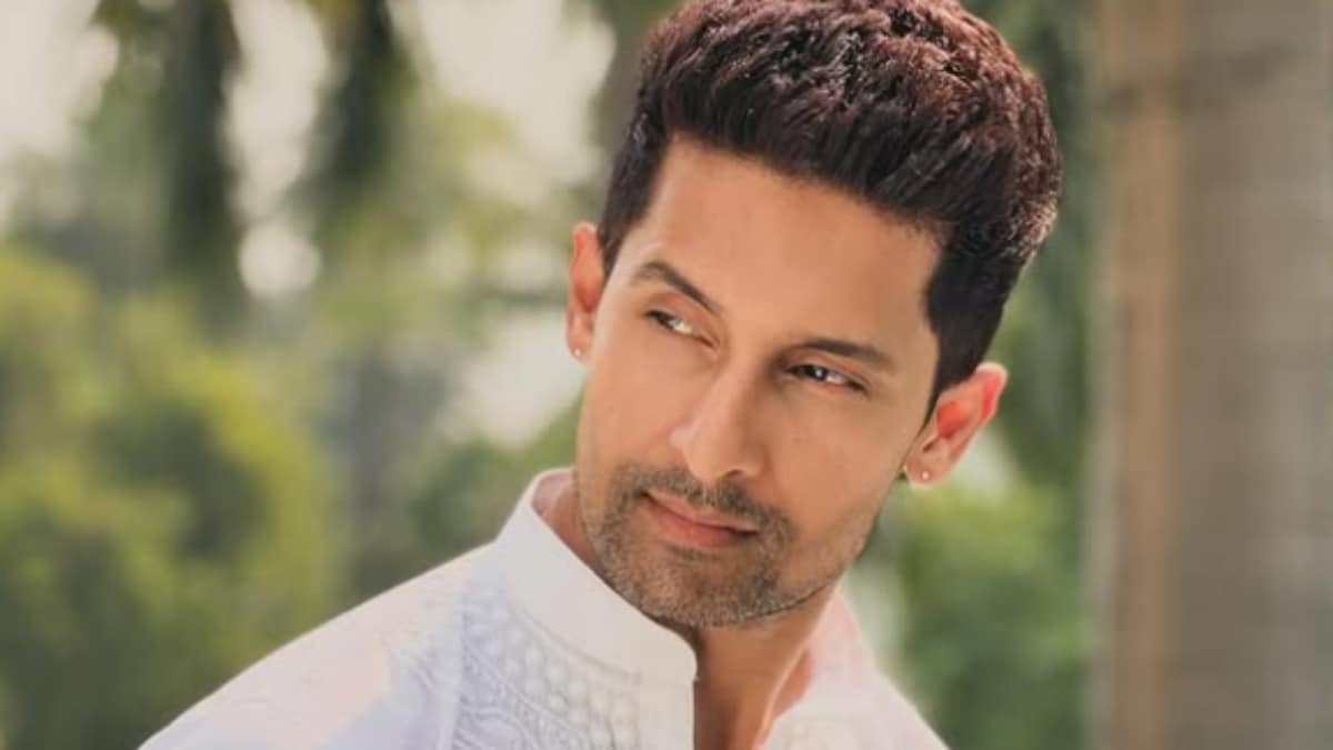 Ravie Dubey Turns 43: Wife Sargun Mehta, BFF Nia Sharma Shower Him With Love