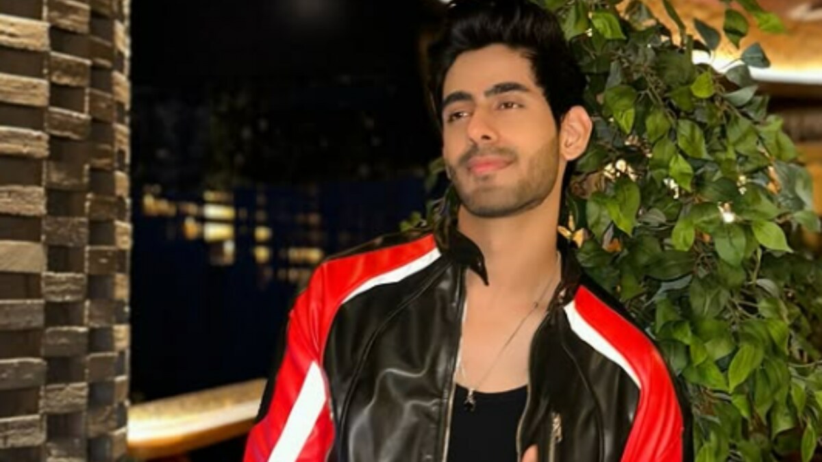 Yeh Rishta Star Releases Romantic 'Baarish Jab Hoti Hai' Music Video