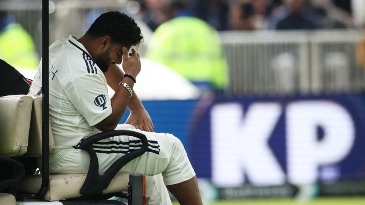 Rishabh Pant Injured, Ricky Ponting Concerned About His Foot Injury
