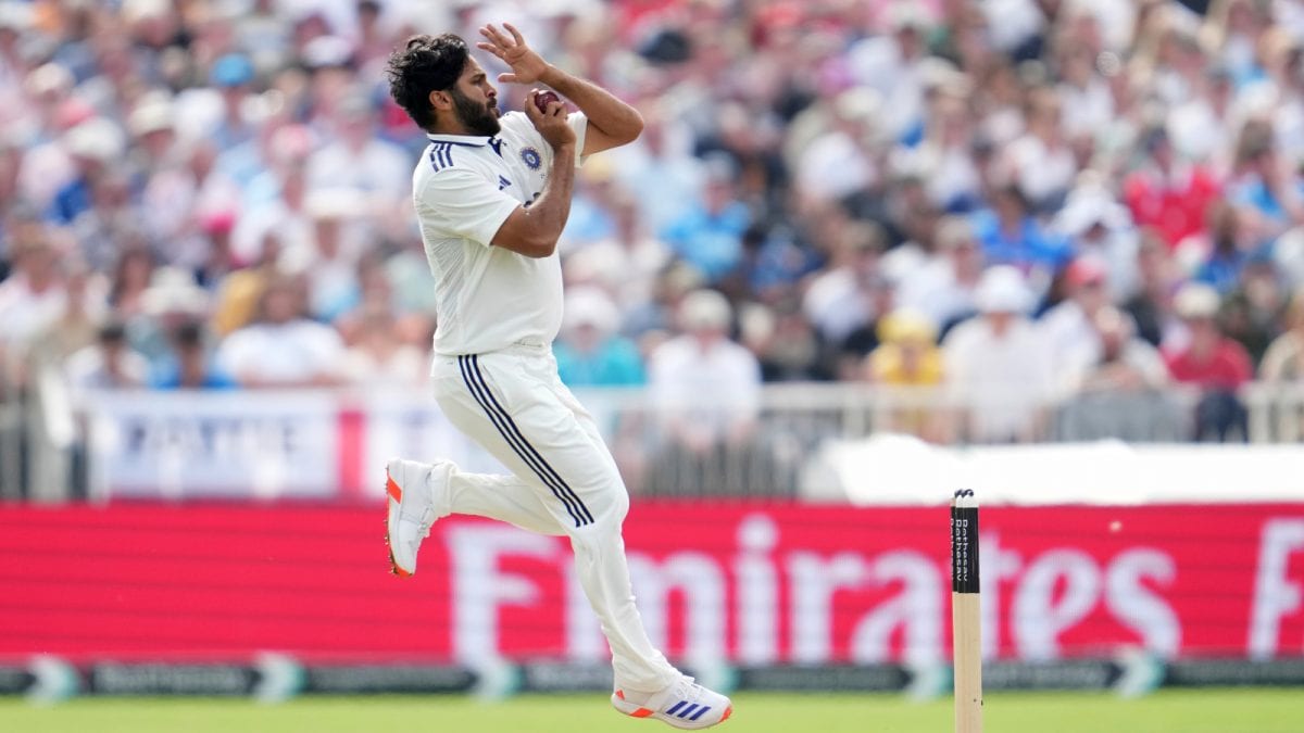 Thakur Discusses Bowling Role with Gill After First Test