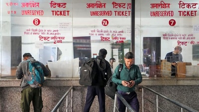 The scheme applies to onward travel between October 13 and 26, with the return journey falling between November 17 and December 1. 