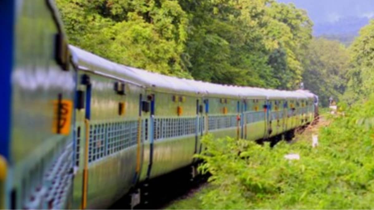 Civil Judge Aspirant, Who Mysteriously Disappeared During Train Journey In MP, Found In UP After 12 Days