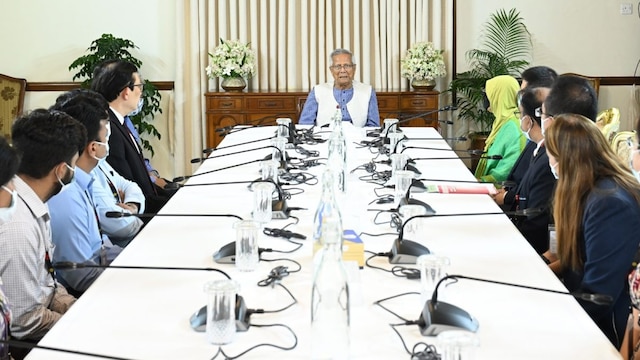 A delegation of 21 physicians and nurses from the three countries met Bangladesh’s interim leader Muhammad Yunus on Sunday. (Image via X/@ChiefAdviserGoB)