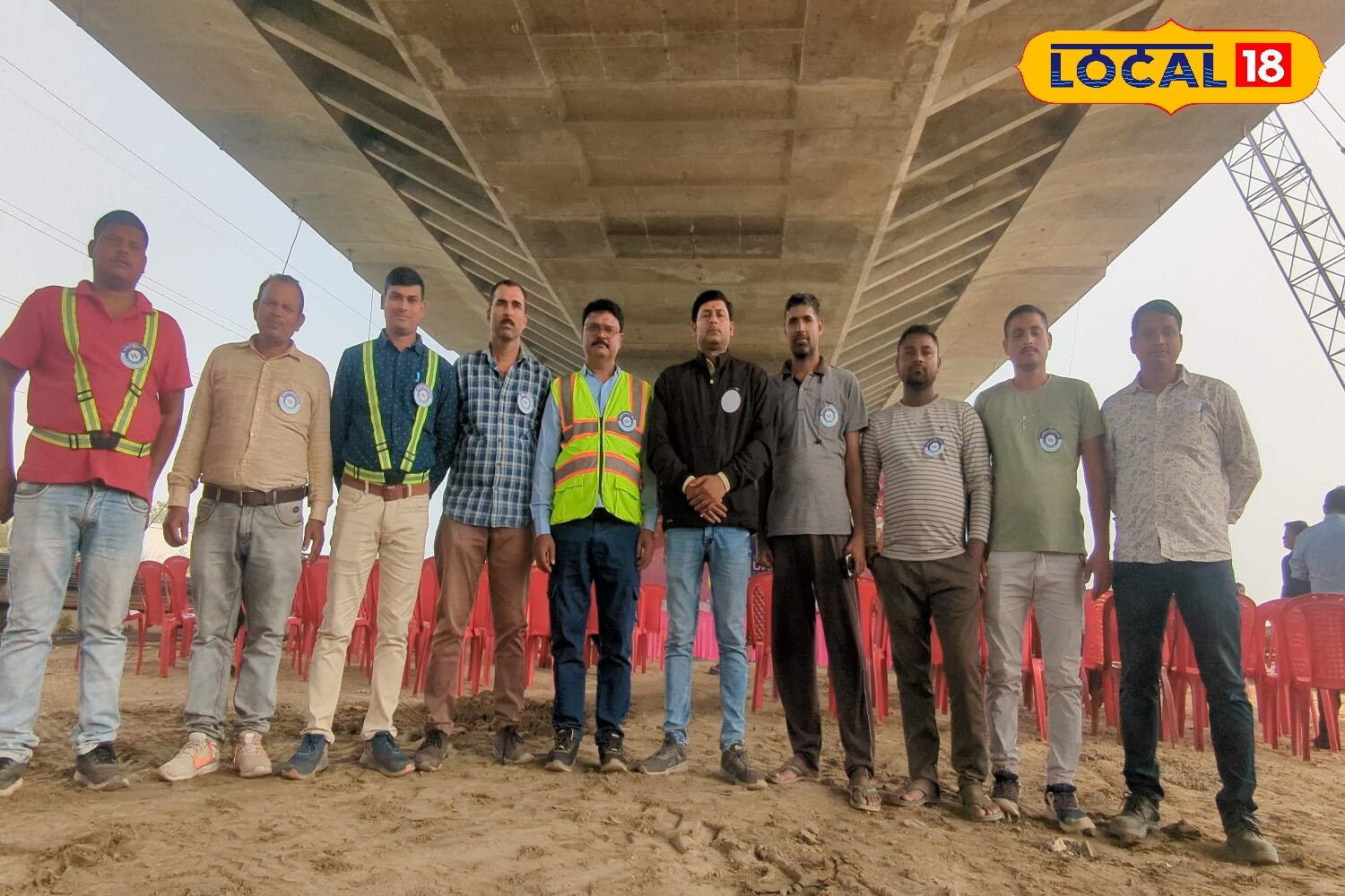 The bridge was completed in 1959, after seven years of construction, and transformed connectivity between the two regions. It significantly reduced travel distances between Patna and other major cities, fuelling both economic growth and social development across Bihar. Its role in bridging communities made it one of the state’s most vital lifelines. (News18 Hindi)