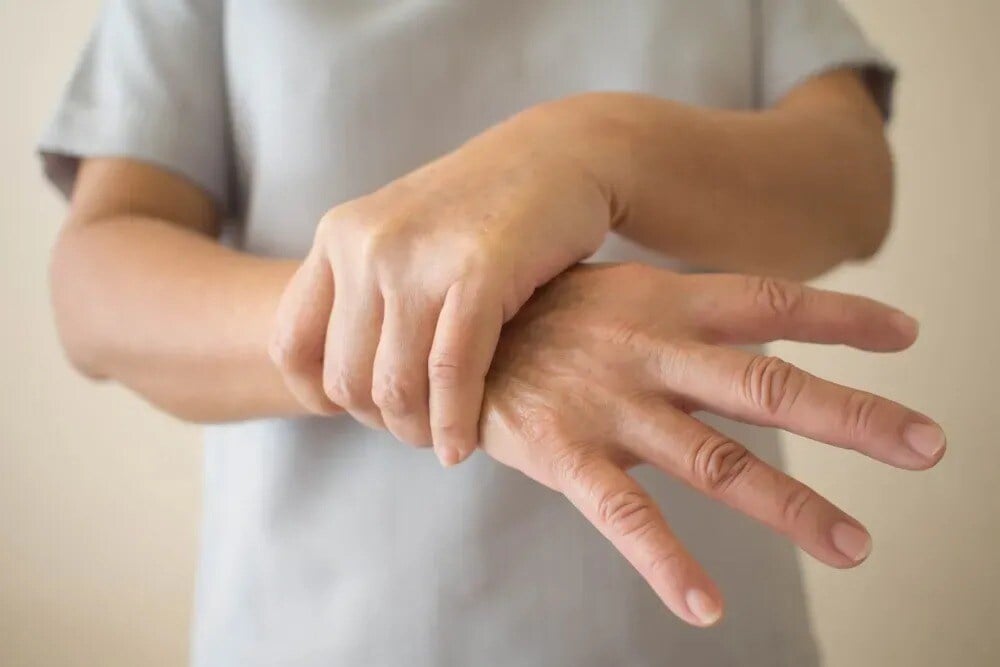 The most common culprit is Vitamin B12 deficiency which is vital for protecting nerve cells. A lack of it can cause damage that results in tremors along with fatigue and difficulty walking. The most common culprit is Vitamin B12 deficiency which is vital for protecting nerve cells. A lack of it can cause damage that results in tremors along with fatigue and difficulty walking.