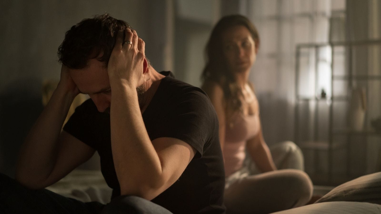 6 Psychological Signs That Reveal Your Partner Is Unhappy In The Relationship