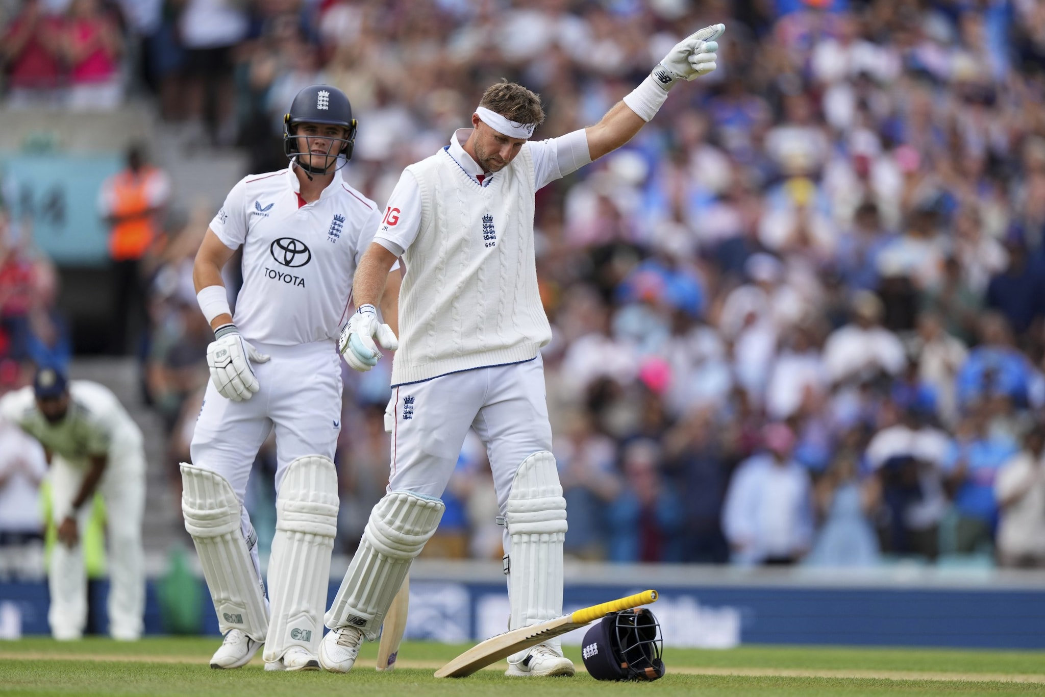 Root got out soon after racking up his 39th Test hundred, 13th versus India and third of the series. (AP)