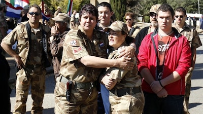 REUTERS FILE)
