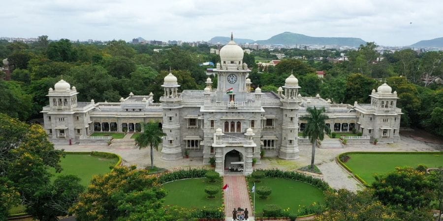 Your Guide To The Best Boarding Schools In India