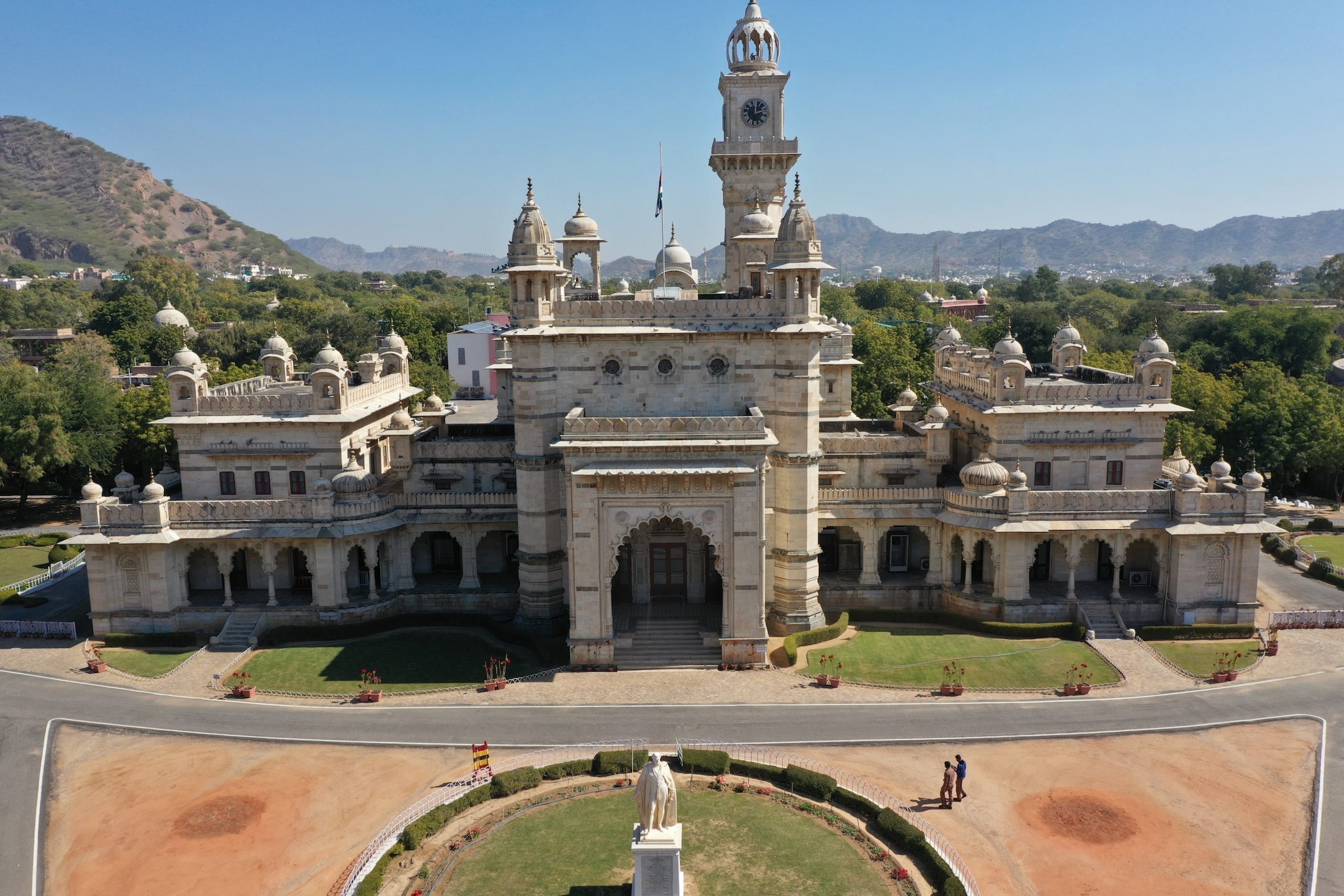 Your Guide To The Best Boarding Schools In India