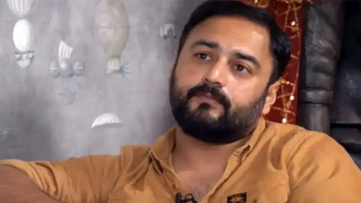 Abhishek Banerjee Wishes 'Raja Babu' Amar Kaushik a Happy Birthday