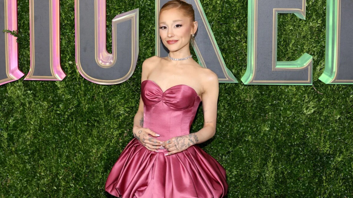 Ariana Grande Surprises Young Fan with 'Wicked' Care Package