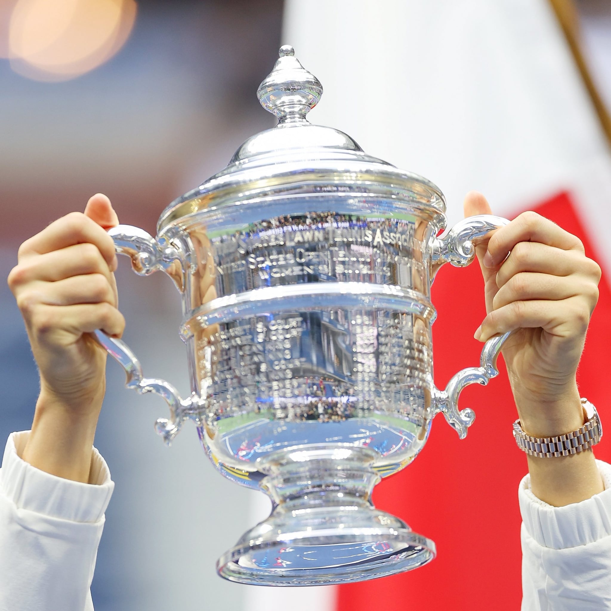 The winners of each singles category will receive a record $5 million, a 39 per cent raise from last year's payout of $3.6 million. (X) 