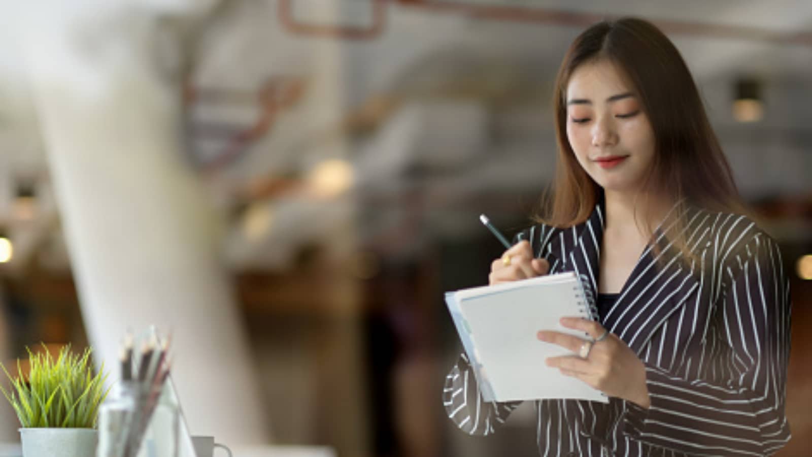 The job comes with a host of additional perks such as a defined contributory pension, gratuity, group personal accident insurance, medical coverage, and leave travel concession. Employees also enjoy facilities like vehicle loans, reimbursement for mobile bills, newspapers and magazines, as well as meal coupons, making the job even more rewarding.