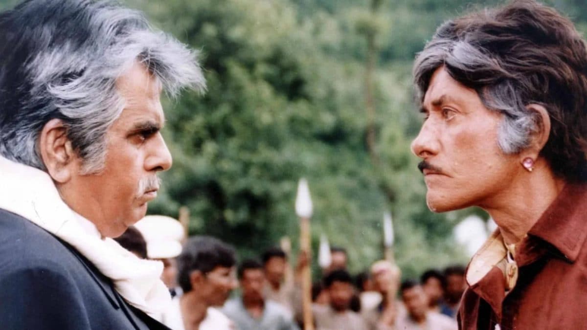 Feuding Legends: Dilip Kumar and Raj Kumar's 'Saudagar' Reunion