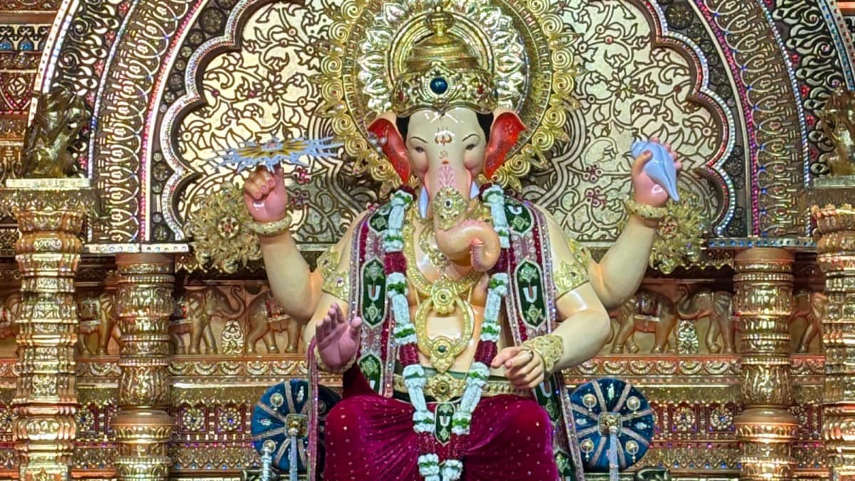 Ganesh Chaturthi 2025: Lalbaugcha Raja First Look Details Limited