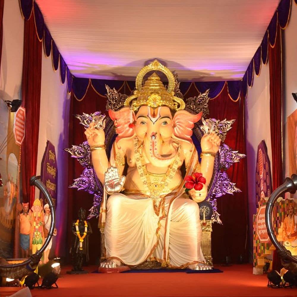 Girgaoncha Raja Ganesh Mandal (Girgaum): Girgaoncha Raja is one of the few huge idols in the city, which is completely eco-friendly. It is made completely out of shadu clay and grass. The nearest station to this pandal is Charni Road station. (Image: Instagram)