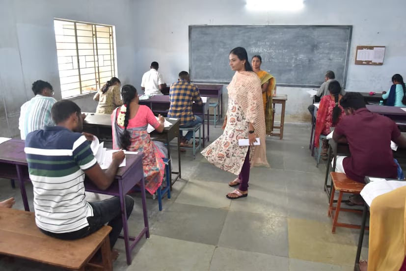 The TNPSC Group 4 is an important exam in Tamil Nadu and the competition was intense as of the 13.89 lakh applicants, 11.48 lakh appeared for the exam, meaning around 287 candidates vied for each post. The overall success rate was less than 0.35%, or roughly 3.5 selections for every 1,000 candidates. (News18 Tamil)