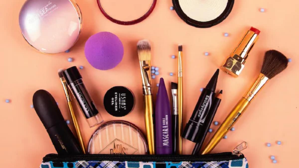 From Mascara To Lipstick To Nail Polish: How To Fix Your Dried Make-Up Products