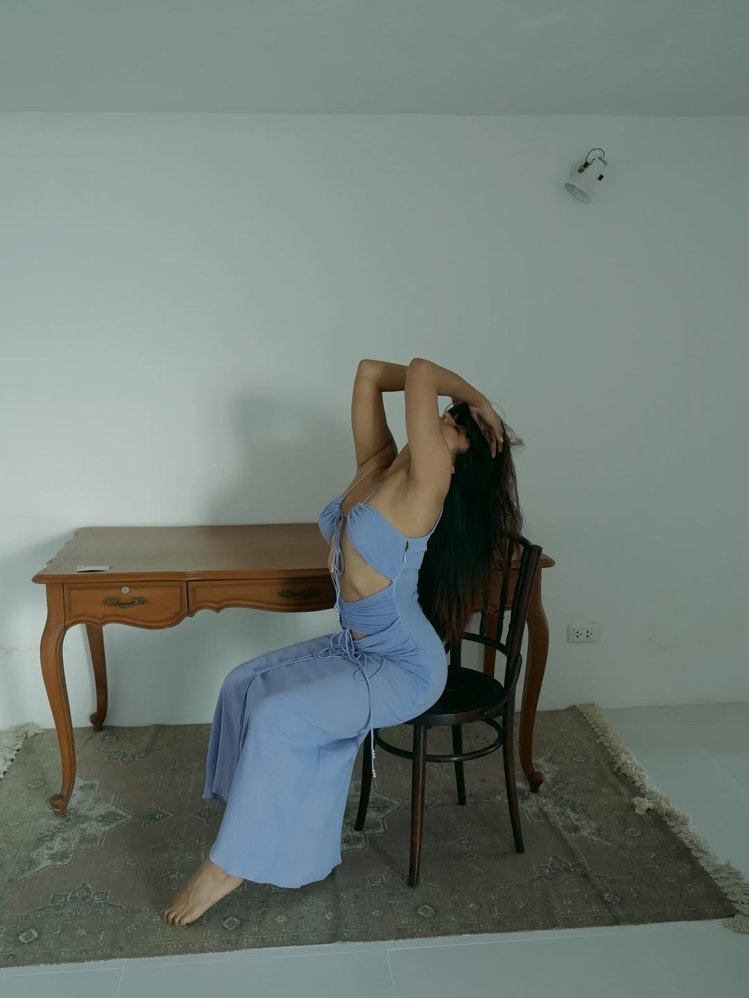 A fitted waistline that flowed into wide-legged bottoms, gave Wamiqa Gabbi's look a breezy, elegant silhouette. (Photo: Instagram)