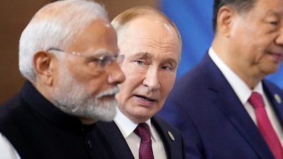  India continues to buy Russian oil (Reuters Image)