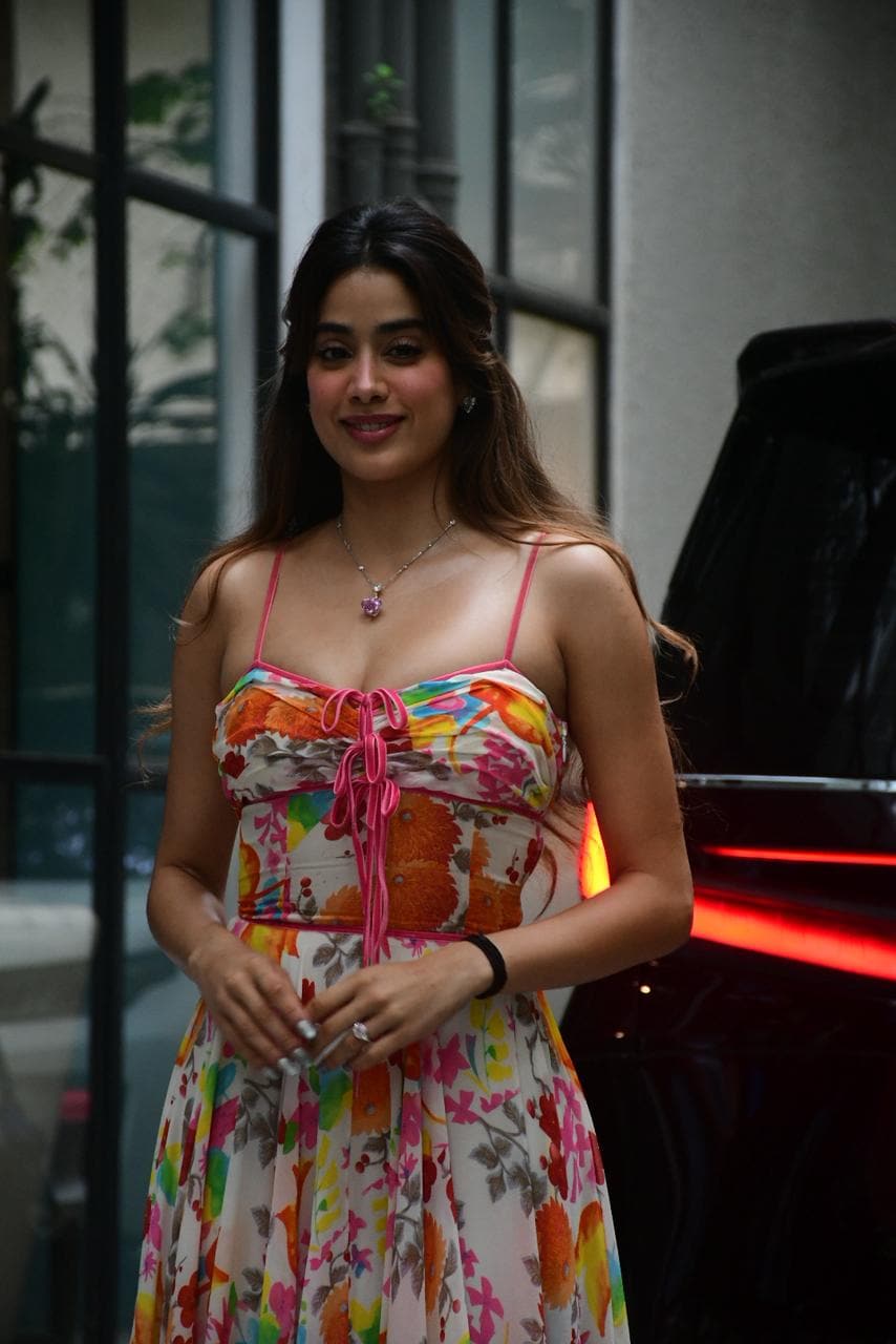 Janhvi Kapoor photos