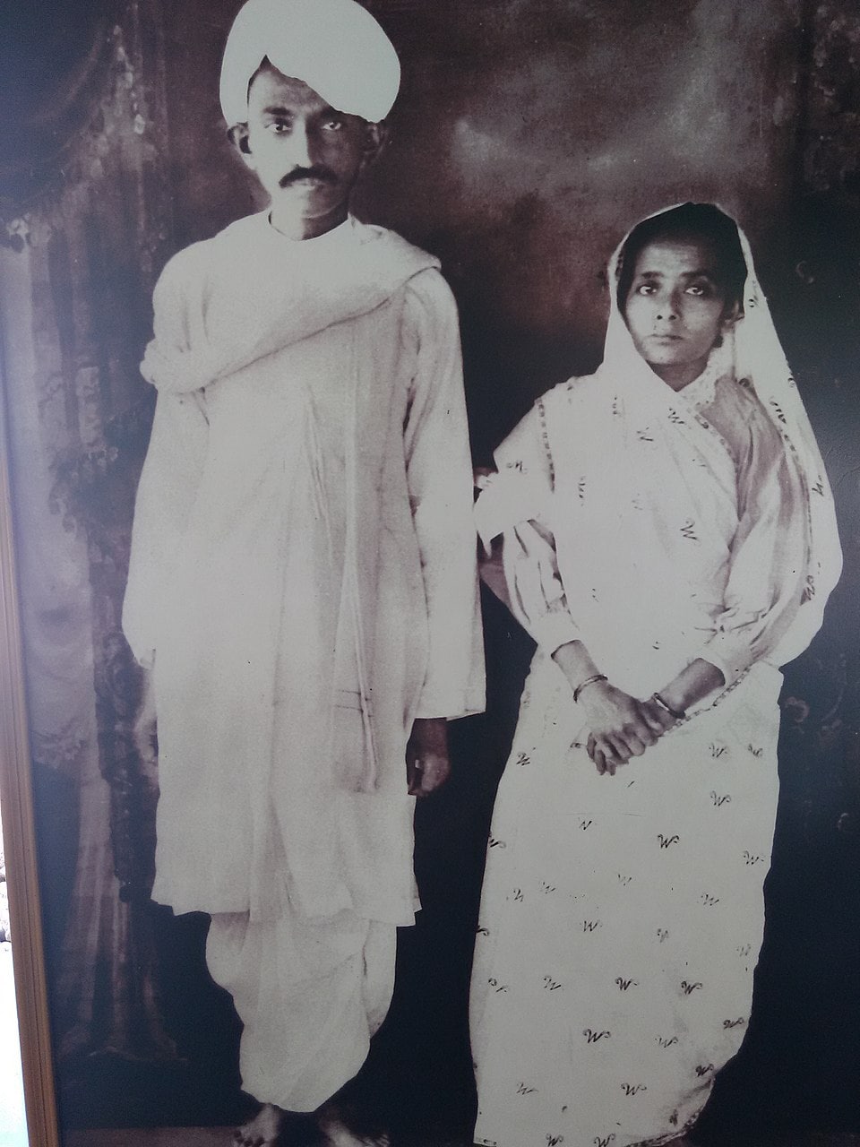  1915: Mahatma Gandhi and Kasturba Gandhi. This photo was taken when Mahatma Gandhi returned from South Africa. 