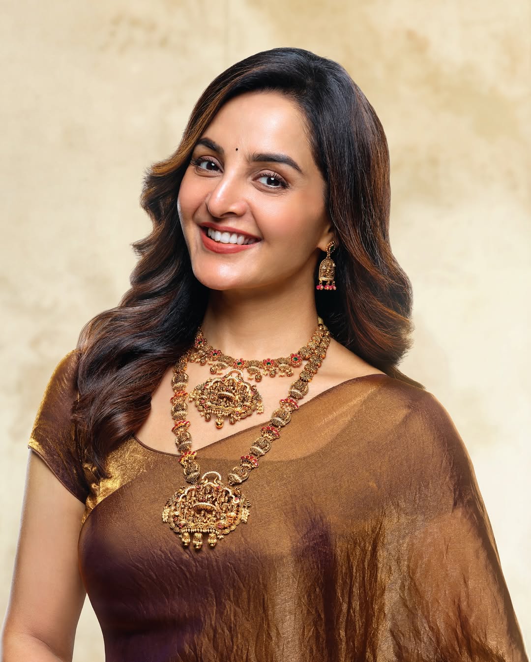 Onam 2025: Manju Warrier Inspired Elegant Saree Blouse Designs
