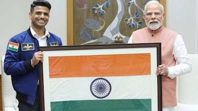  X/@narendramodi)