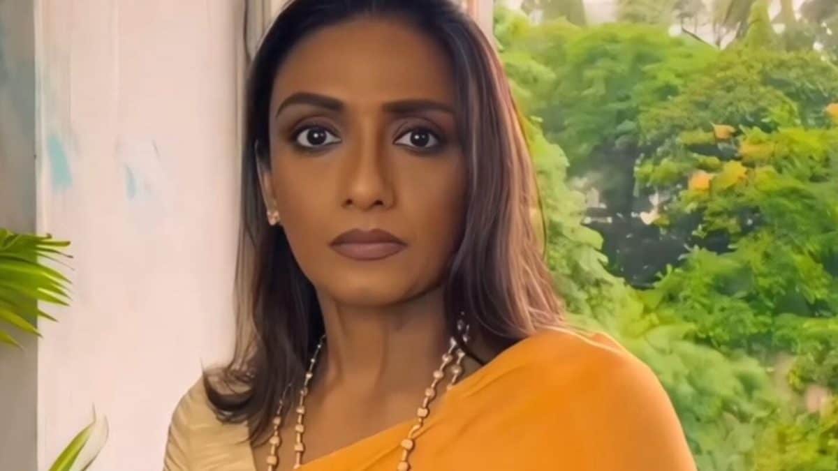 Shanthi Priya Returns to Films After 35 Years in 'BadGirl'