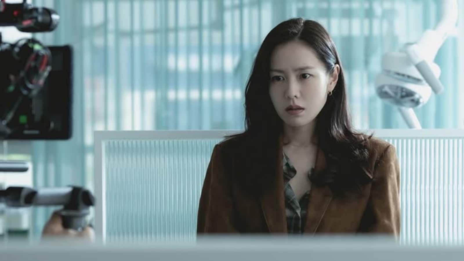 Son Ye Jin Shocked By No Other Choice Director Park Chan Wook's Blunt  Reaction: 'How Could He...' | Hollywood News - News18