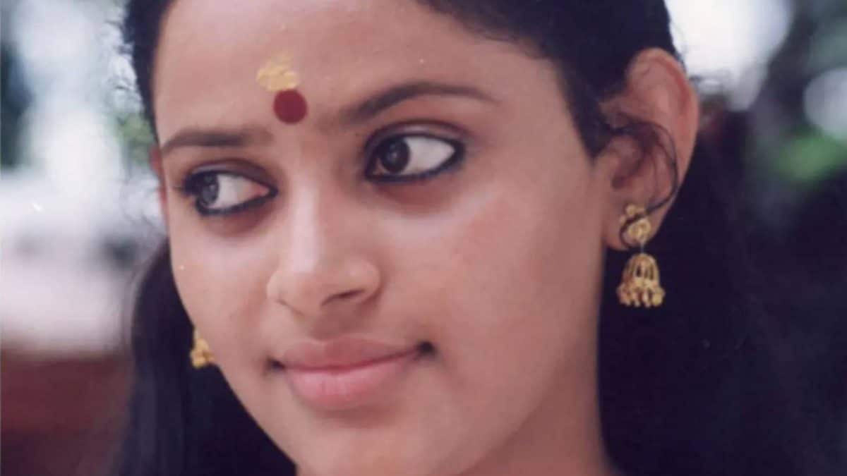 South Indian Actress Mayoori Dies by Suicide at 22