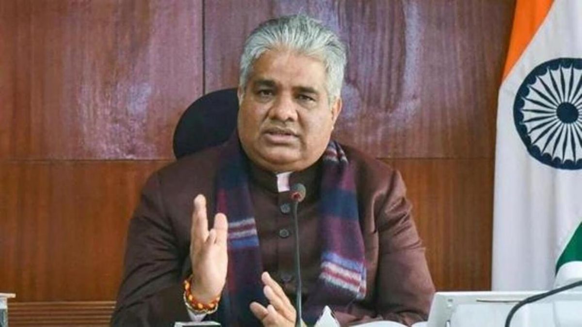 Yadav: Congress Must Apologise For Tainting Hinduism; ECI Threat