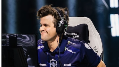 Magnus Carlsen. (X) 