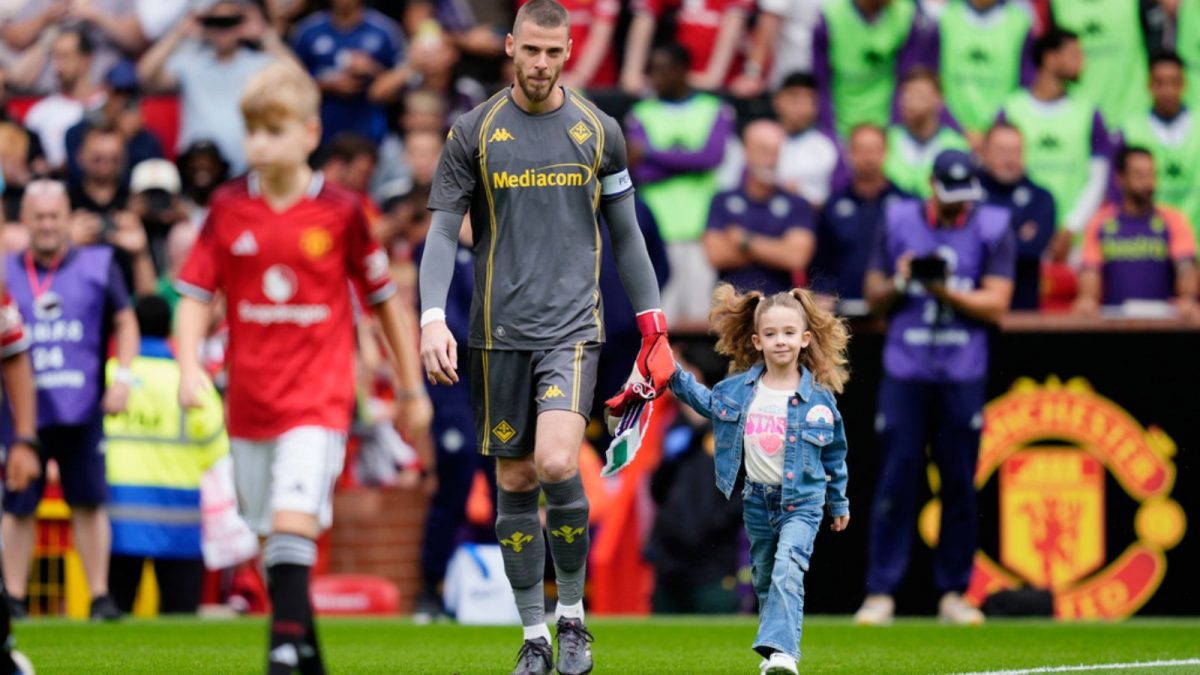 De Gea Receives Warm Welcome on Return to Old Trafford