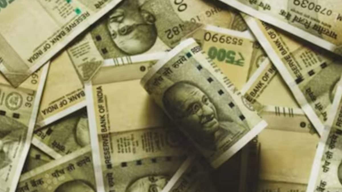 Woman Claims She Feels Financially Pressured Despite Rs 1.7 Lakh Salary | Business News
