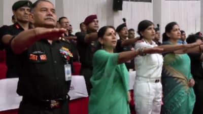 Chief of Army Staff General Upendra Dwivedi and his wife, Sunita Dwivedi, pledged to donate their organs after death